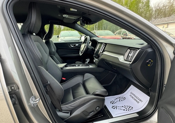 Volvo V60 cena 99990 przebieg: 92000, rok produkcji 2019 z Strumień małe 704